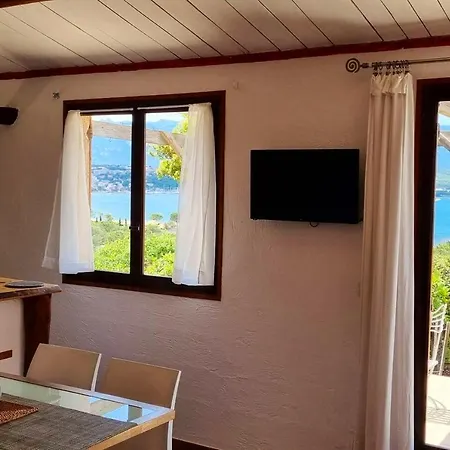 Charmante A Porto-vecchio Avec Piscine 维琪奥港